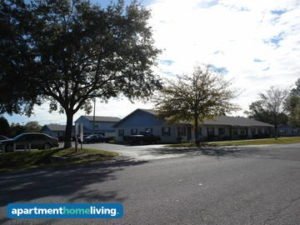 Hampton Court Apartments