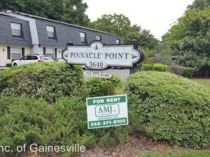 Pinnacle Point Apartments