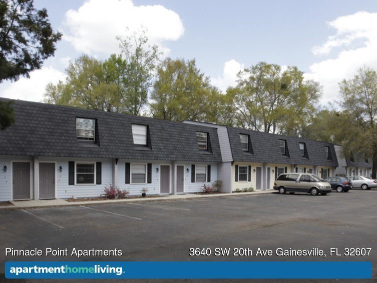 Pinnacle Point Apartments