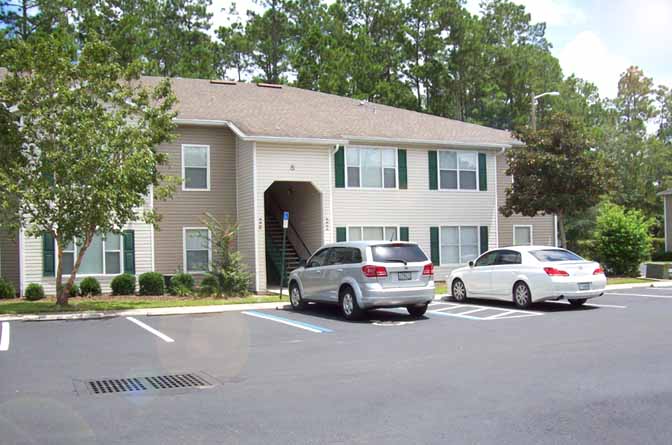 Lewis Place at Ironwood Apartments